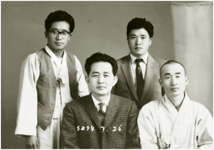 1978. when he was a monk, in Cheju Island with the poet Ku Sang